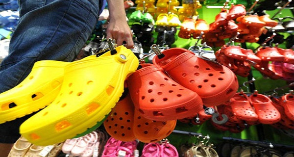 Are-You-Wearing-Cancer-Causing-Sandals