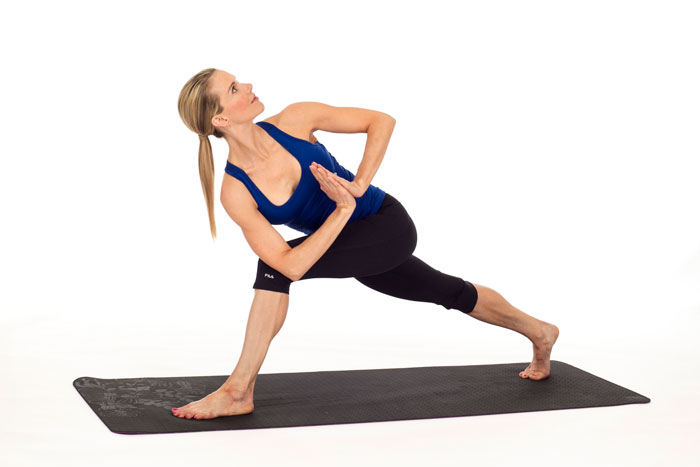 twisted lunge, yoga for sciatica, sciatica stretches