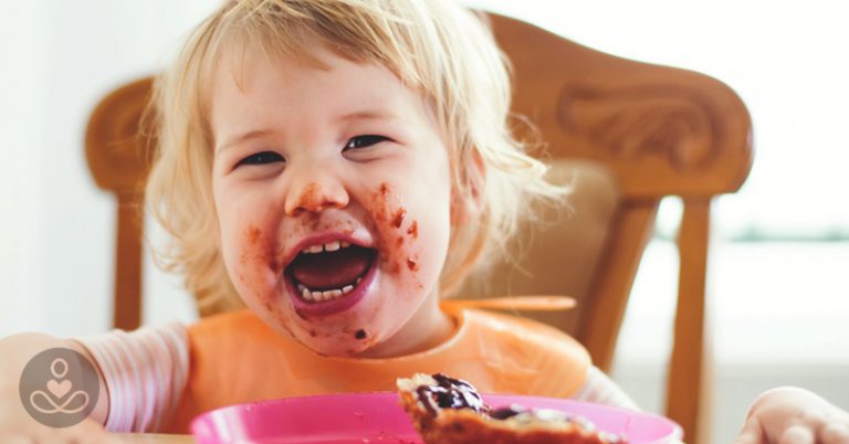 The Pros and Cons of Being a Second-Born or Middle Child - Featured image