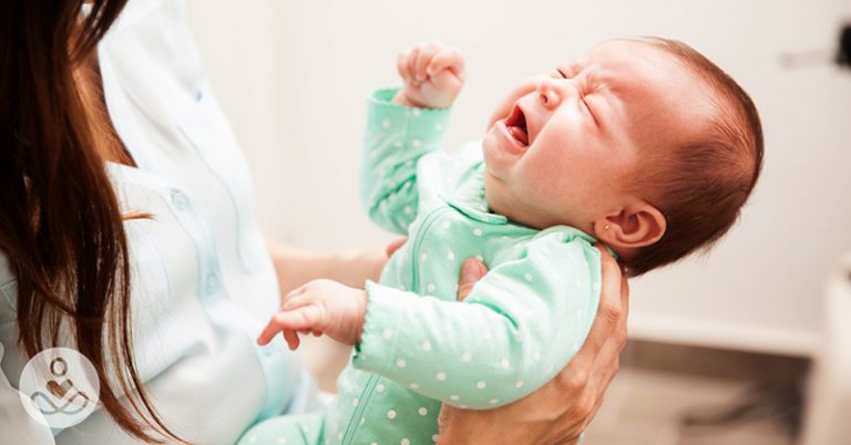 WATCH: Viral Pediatrician Shows You How to Hold and Calm a Crying Baby - Featured image