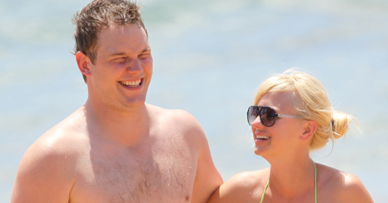 Being in a Happy Relationship is Making You Fat, Scientist Confirms - Featured image