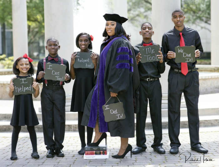 single mother of 5 children managed to graduate from law school