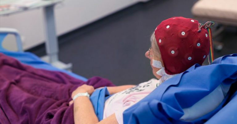 Electrical Jolts May Restore Memory in Older Adults - Featured image