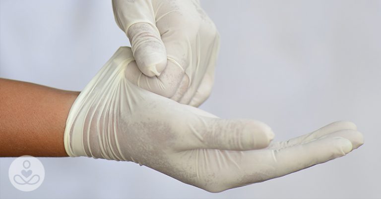 Fake nurse discovered and fired — after 20 years on the job - Featured image