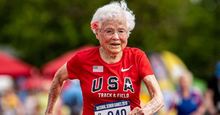 103-Year-Old Runner Nicknamed “Hurricane” Wins Yet Another Gold in 100-Meter Dash - Featured image