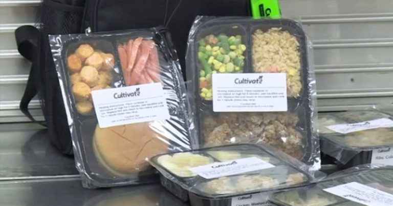 This School District is Making Sure Kids Don’t Go Home Hungry - Featured image