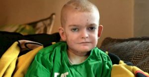 Mum begs for birthday cards for son, 13, who told her 'I've had enough of life' 13 year old boy with skin condition