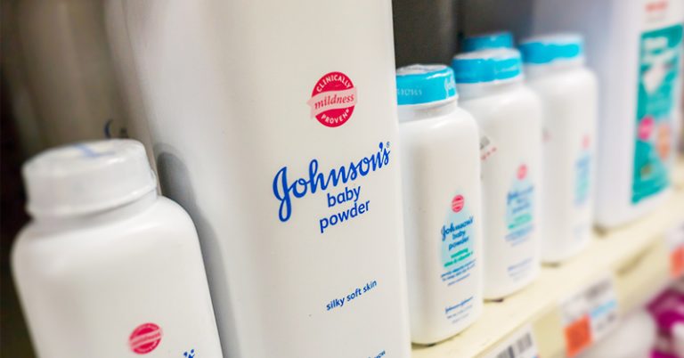 If You’re Still Using Johnson & Johnson Baby Powder, This Might Be Enough to Make You Stop - Featured image
