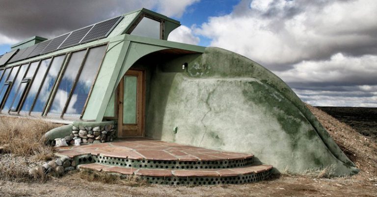 10 Perfect Places In North America To Live Off The Grid - Featured image