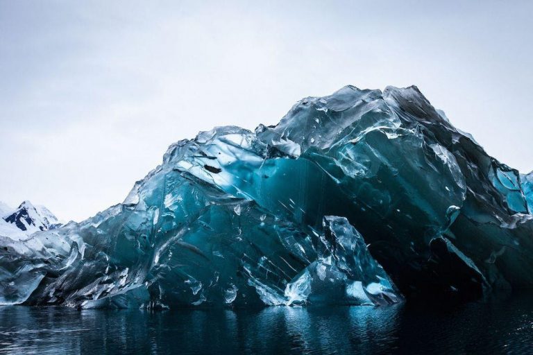 Stunning Photos of the Underside of an Iceberg - Featured image