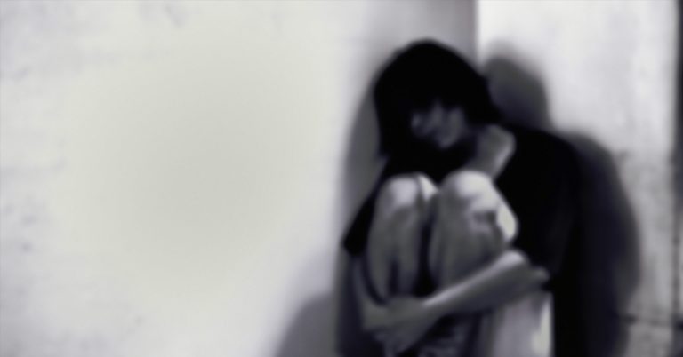 A psychologist explains what happens when you embrace your dark emotions - Featured image