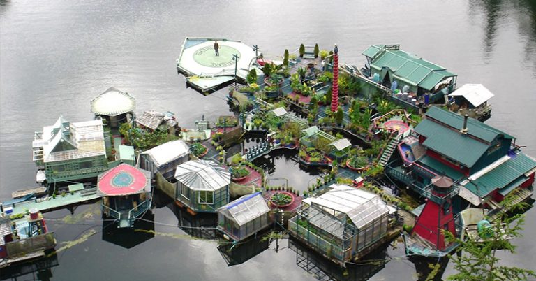Couple Lives Off The Grid After Spending 20-Years Building Self-Sustaining Floating Island - Featured image