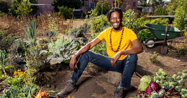 How One Man Turned His Backyard Garden Into a Full-Fledged Community Farmers Market - Featured image