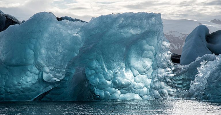 Dozens of Previously Unknown Viruses Discovered in 15,000-year-old Glaciers - Featured image