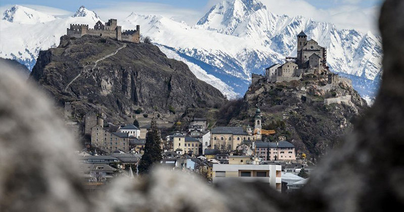 Chocolate snow falls on Swiss town after Lindt factory suffers ventilator malfunction - Featured image