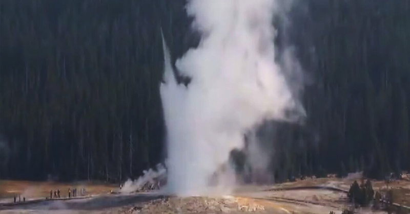 Yellowstone’s Giantess Geyser erupts for first time in 6 years, roars ‘back to life’ - Featured image