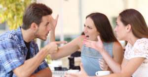 7 Signs of a Toxic Family fighting family