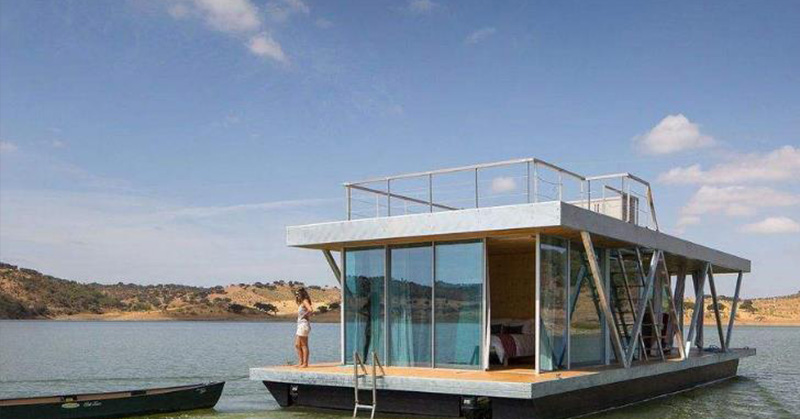 Self-Sustaining Floating Home Offers a Perfect Getaway - Featured image