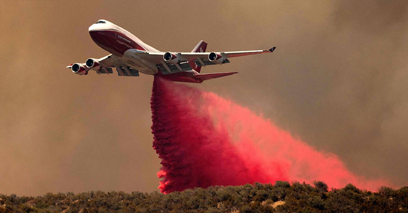 Passenger Planes Become Fire-Fighting Aircrafts to Battle the Californian Wildfires - Featured image