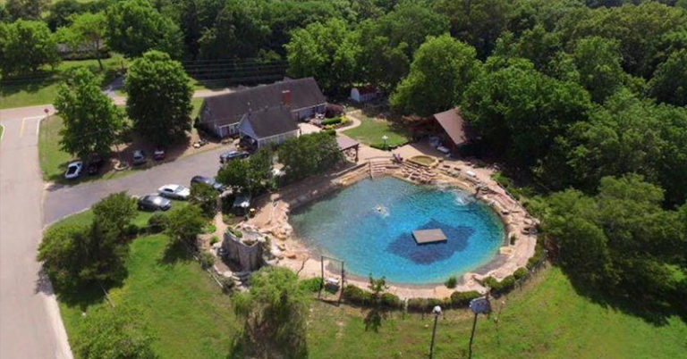 This Man Built A 500,000-Gallon Pool In His Backyard, And It’s The Stuff That Childhood Dreams Are Made Of - Featured image