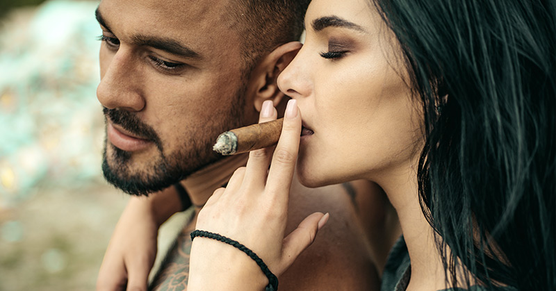 Strong Women Always Fall for Emotionally Unavailable Men - Featured image