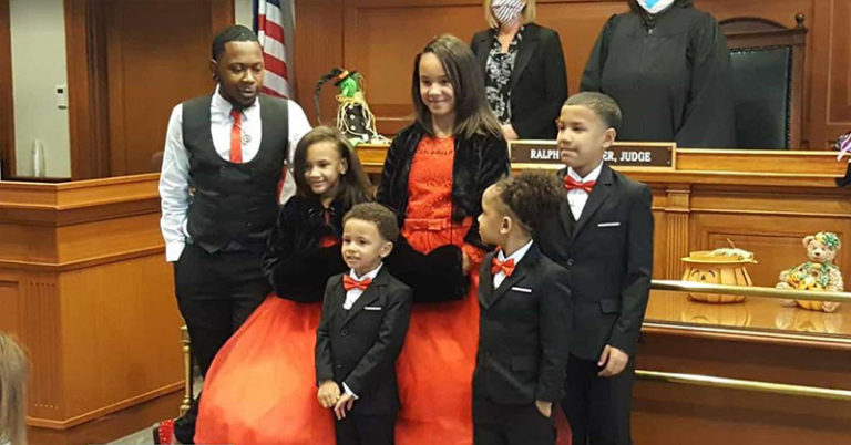 Single dad adopts five siblings so they can stay together - Featured image