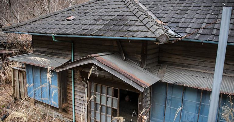 Japan Is Giving Away Abandoned Houses for Free, but there’s a Catch - Featured image