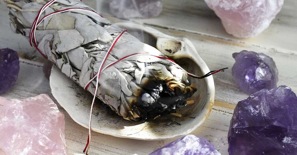 The Benefits Of Burning Sage - Featured image