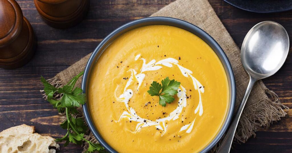 This turmeric carrot soup is the BEST anti-inflammatory soup - Featured image