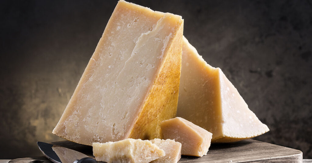 People shocked after learning why Parmesan cheese isn’t vegetarian - Featured image