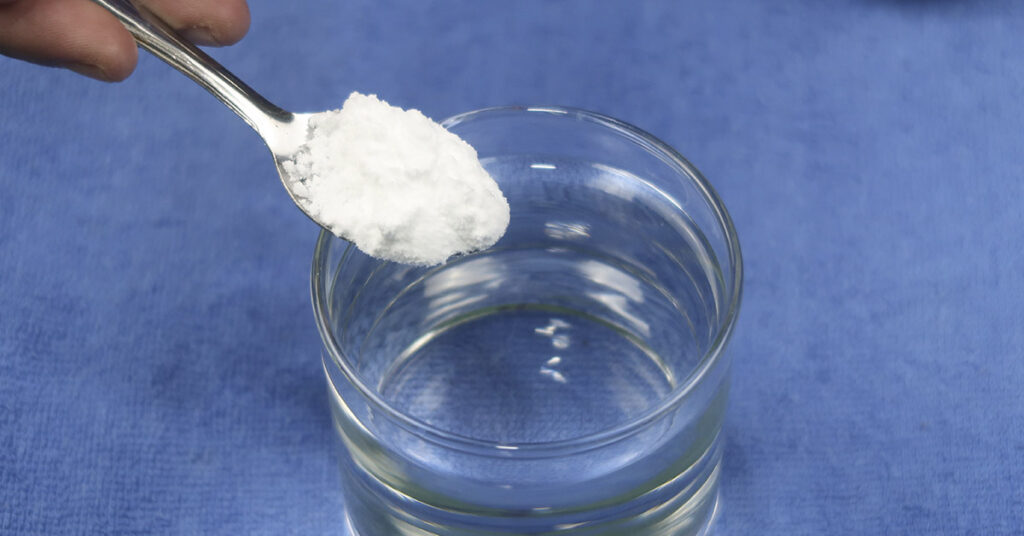 Easy to Make All Natural DIY Mouth Wash - Featured image