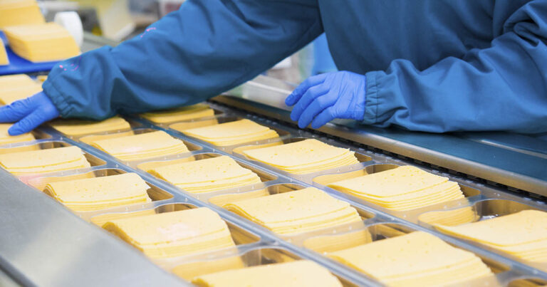 There’s Aluminum in Processed Cheese. Do you need to worry? - Featured image