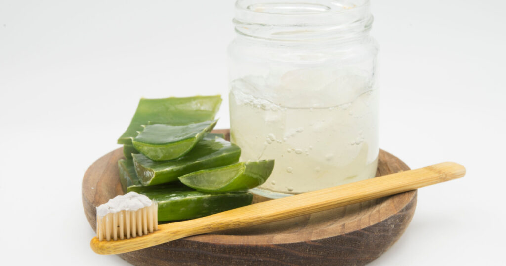 aloe vera mouth wash and tooth paste