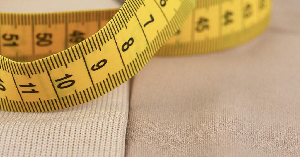 ‘Cruel bullies call me a penguin due to my legs – I have a condition but I love my body’ - Featured image