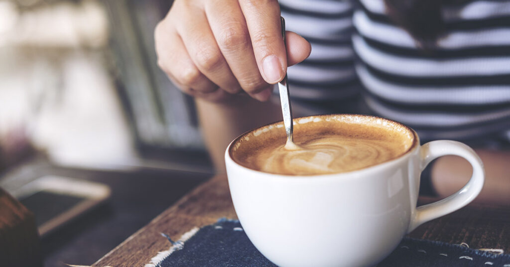 Experts Say You Should Add This To Your Coffee Every Day To Keep Your Heart Healthy And Prevent Disease - Featured image