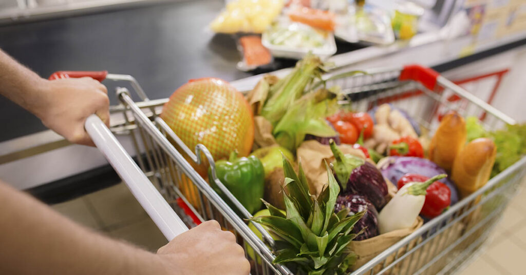 A Healthy Diet Can Save You Money at the Checkout, Research Finds - Featured image