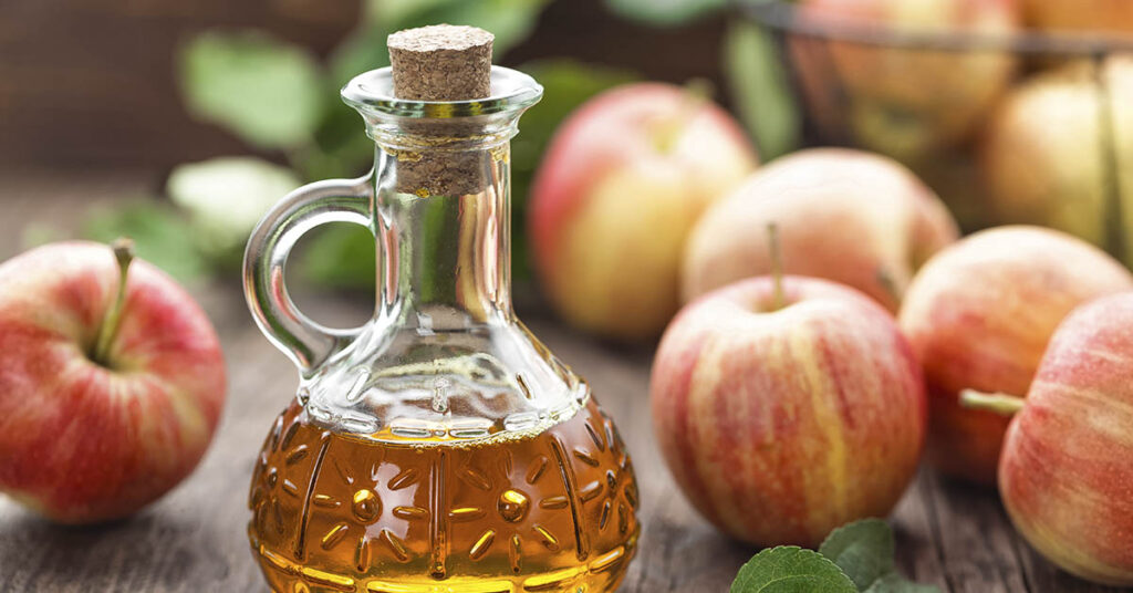 5 Ways Apple Cider Vinegar Can Be Beneficial to Your Hair - Featured image