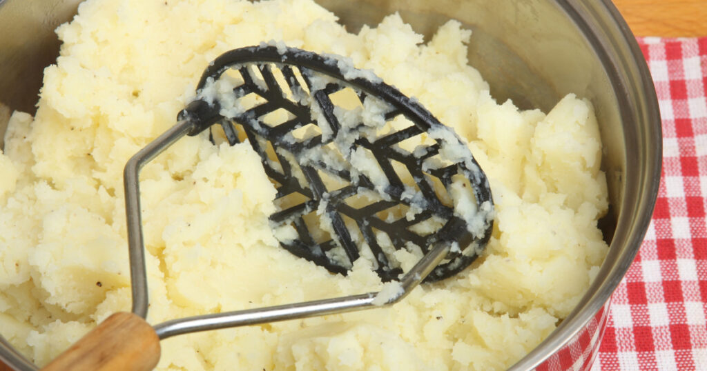 mash potatoes