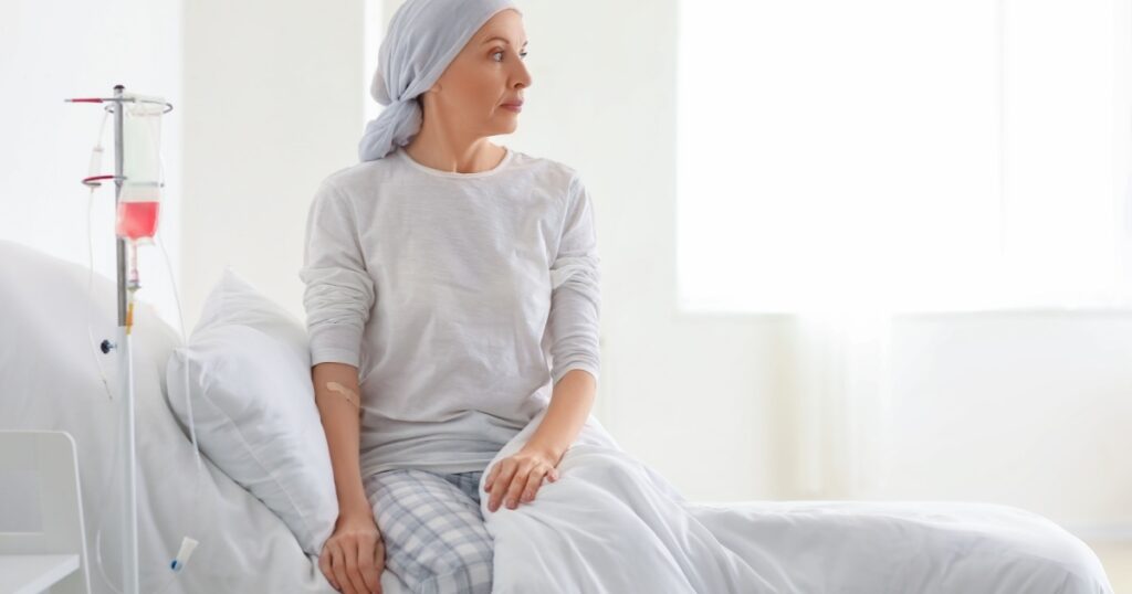 ‘I found a lump in my breast – doctors gave me two weeks to live’ Dying Mother Left in Agony In Final Days After Cancer Diagnosis - Featured image