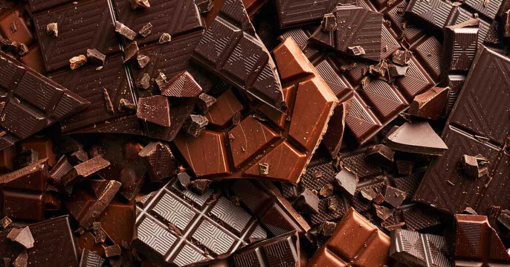 20 Human Foods You May Not Realize Are Poisonous to Your Dog - Featured image