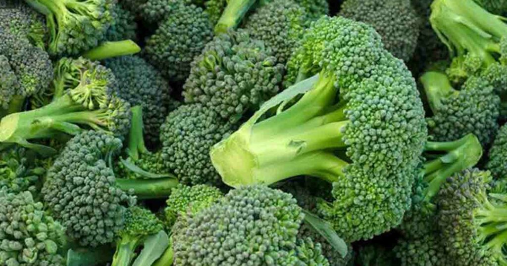 8 Foods You Should Consider Eating Raw (and 5 You Should Cook) - Featured image