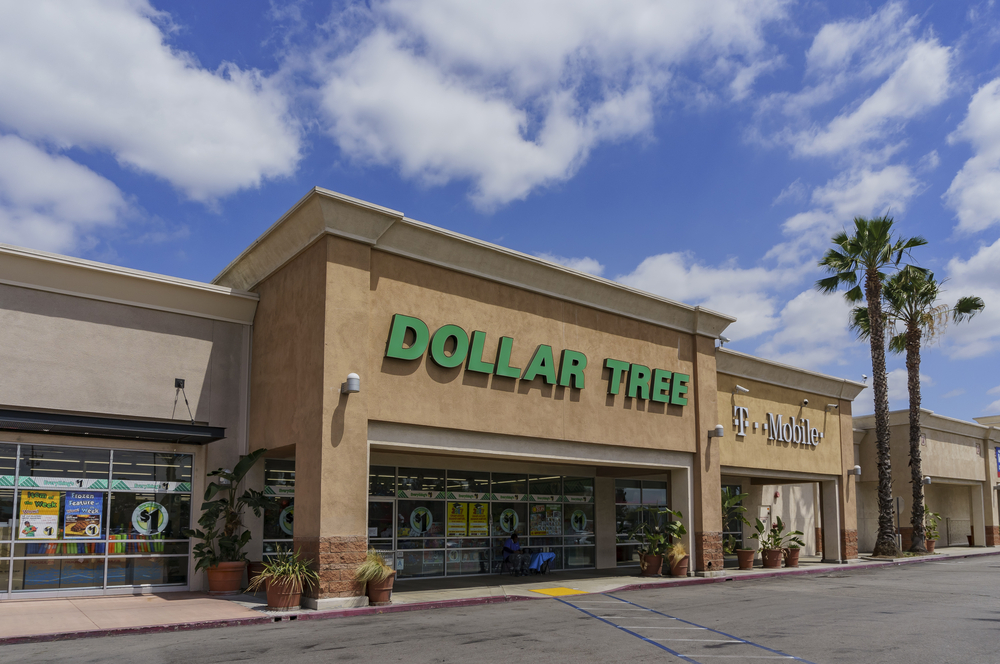 Los Angeles, MAY 25: Exterior view of the budget store - Dollar Tree on MAY 25, 2017 at Los Angeles, California, U.S.A.