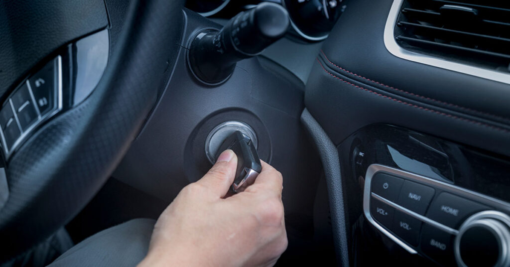 Here’s Why You Shouldn’t Attach Any Other Keys to Your Ignition Key - Featured image