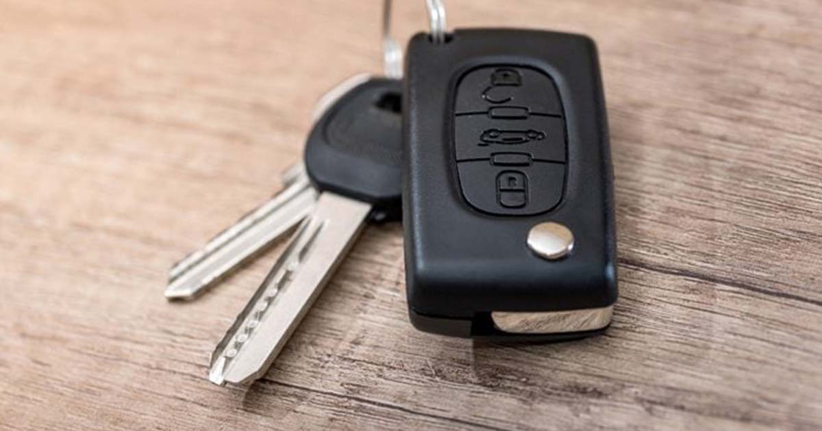 Here’s Why You Shouldn’t Attach Any Other Keys to Your Ignition Key : The Hearty Soul