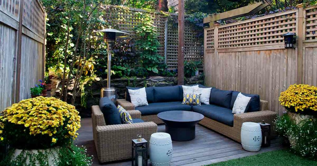 30+ Upcycle Ideas To Restore Any Outdoor Space - Featured image