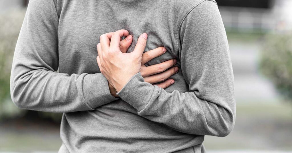 Study Suggests These 4 Traits May Increase Early Heart Attack Risk - Featured image