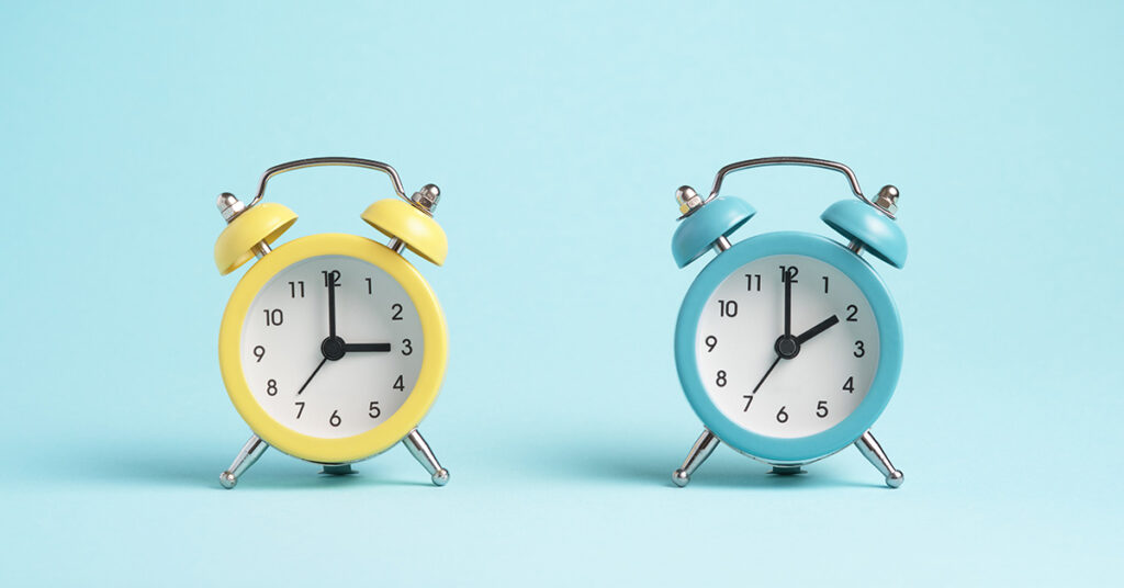 Nurse Explains Why You Shouldn’t Set Multiple Alarms to Wake Up - Featured image