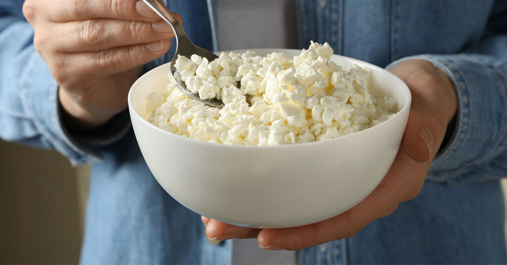 10 High Protein Foods to Eat For Breakfast, According to Dieticians - Featured image