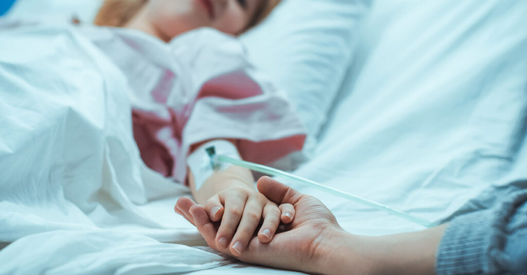 Friends Take Dream Vacation Only To Suddenly Start ‘Jerking’ And Become Dangerously Sick - Featured image