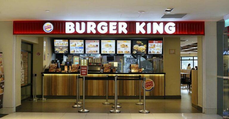 Fast Food Giant Says It’s Closing Its Doors For Good - Featured image